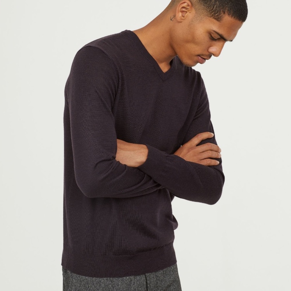 H&M men's wool blend v neck knit wine